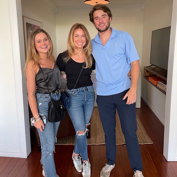 Meet your Posher, Madison - Picture 5 of 5